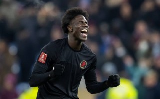 易胜博体育官方网站-阿拉维斯实力强劲，雄心勃发迎接挑战