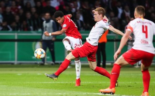 易胜博体育-门兴格拉德巴赫队员受肌肉拉伤，无缘周末比赛