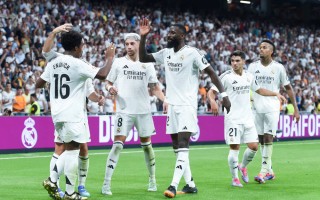 易胜博体育-皇马主场大捷，连胜气势如虹冠军梦有望实现