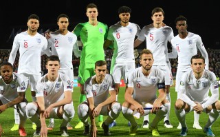 易胜博体育-热门欧预赛新闻：球队实力碰撞激烈