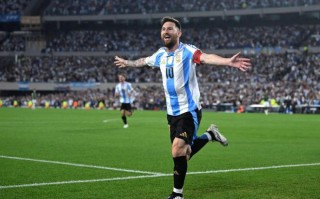 易胜博体育官方网站-阿根廷队超越困难，取得胜利进入半决赛