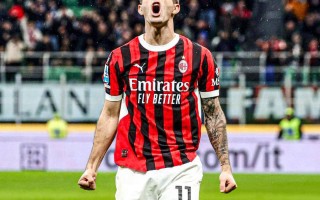 易胜博体育-AC米兰再次获胜，继续保持领先优势