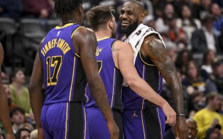 ysbSPORTS-湖人惨败骑士，丢掉连胜纪录