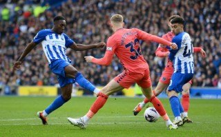 易胜博体育官方网站-埃弗顿客场大胜布莱顿，士气大振