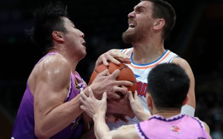 易胜博体育-北京队力克深圳！双外援联袂砍分掀翻对手