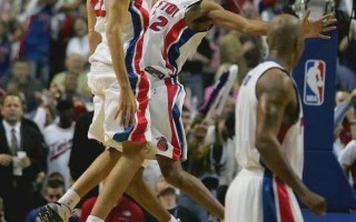 易胜博体育官方网站-莱切斯特城主帅智慧排阵，精准调整，力压对手取胜