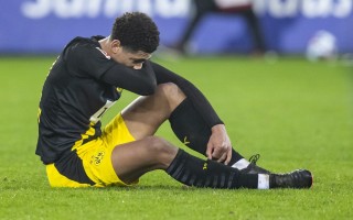 易胜博体育官方网站-汉堡队全面崩溃，降级危机愈发严重