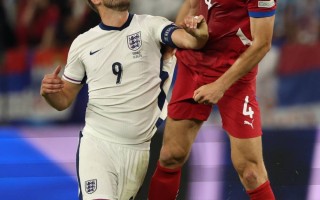 易胜博体育官方网站-英格兰队获得胜利，顺利晋级欧锦赛