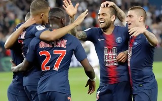 易胜博体育-阿斯顿维拉主场大胜，晋级欧冠半决赛