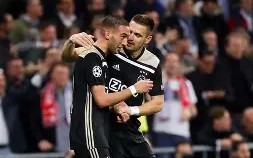 易胜博体育官方网站-阿贾克斯危机重重，迫切需要踢出心态