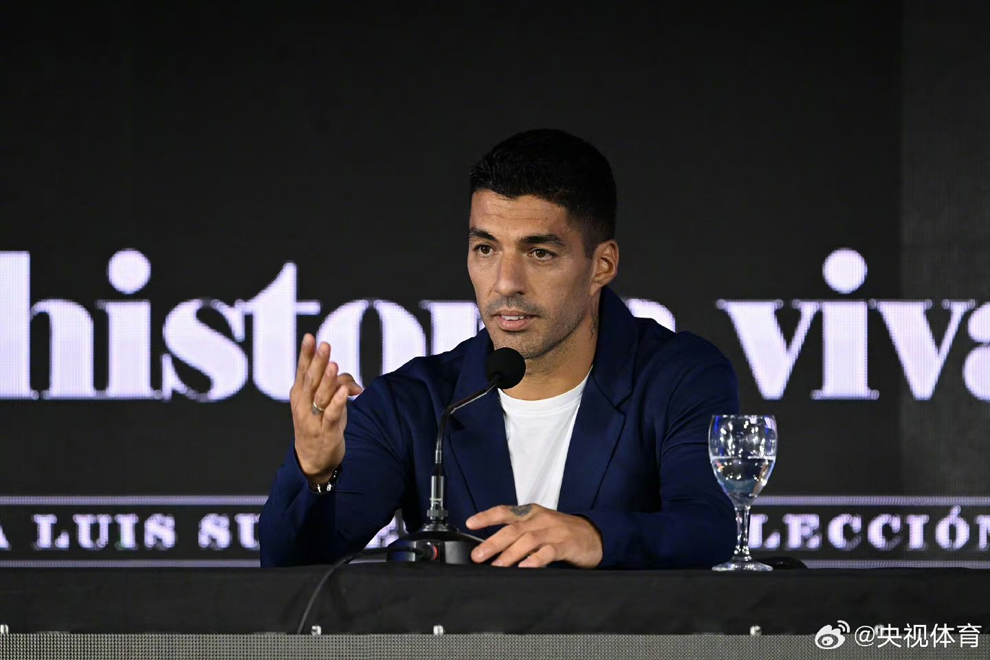 易胜博体育官方网站-苏亚雷斯转会马哈钦基场,助力土耳其强队奋斗-第1张图片-易胜博体育 易胜博体育官方网站-苏亚雷斯转会马哈钦基场,助力土耳其强队奋斗-第1张图片-易胜博体育