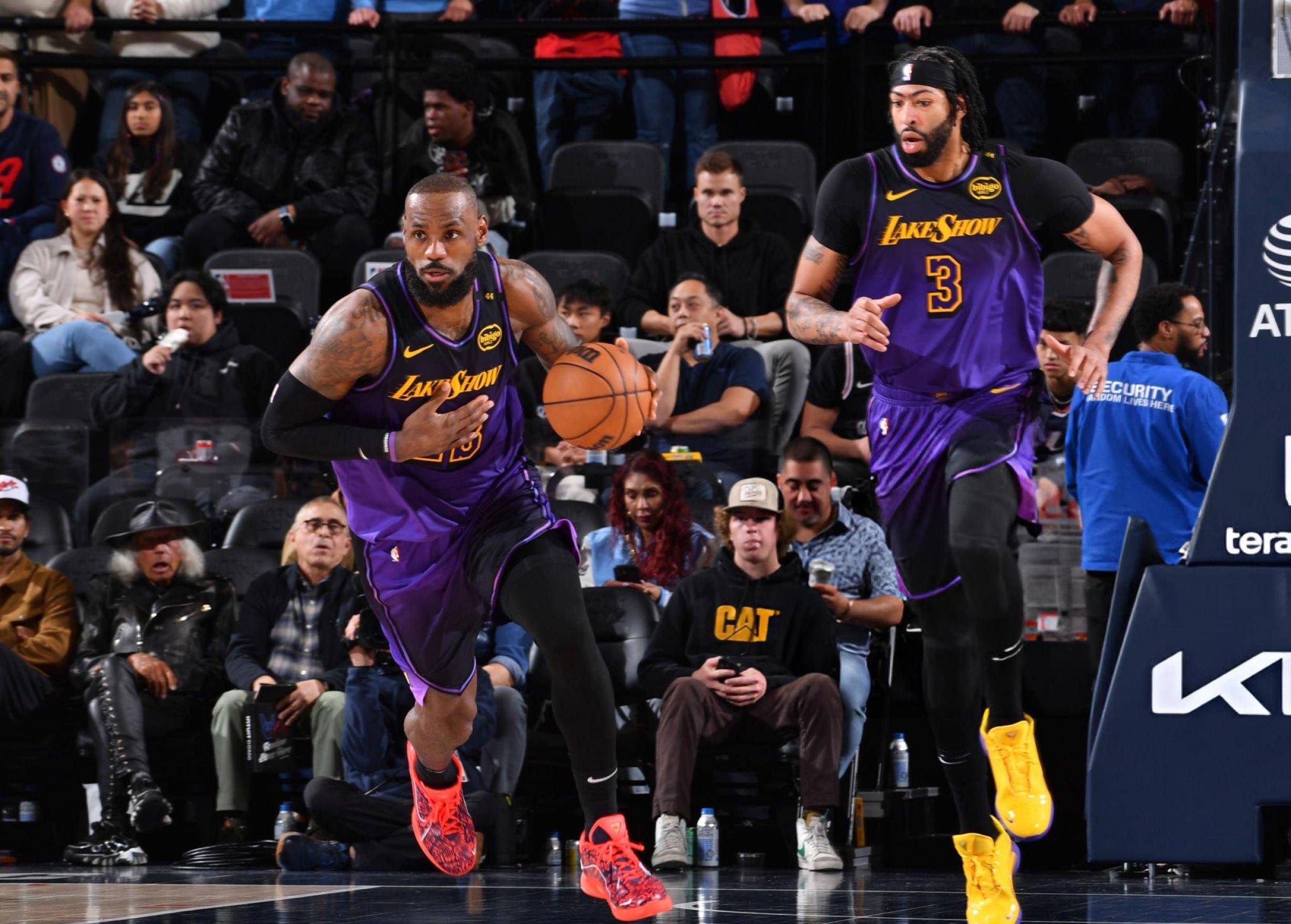 ysbSPORTS-NBA季后赛战况:湖人队击败快船晋级,赢得关键一战!-第1张图片-易胜博体育 ysbSPORTS-NBA季后赛战况:湖人队击败快船晋级,赢得关键一战!-第1张图片-易胜博体育