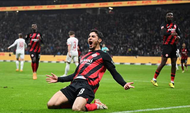 易胜博体育官方网站-弗赖堡客场惊险逼平法兰克福,表现出色-第1张图片-易胜博体育 易胜博体育官方网站-弗赖堡客场惊险逼平法兰克福,表现出色-第1张图片-易胜博体育