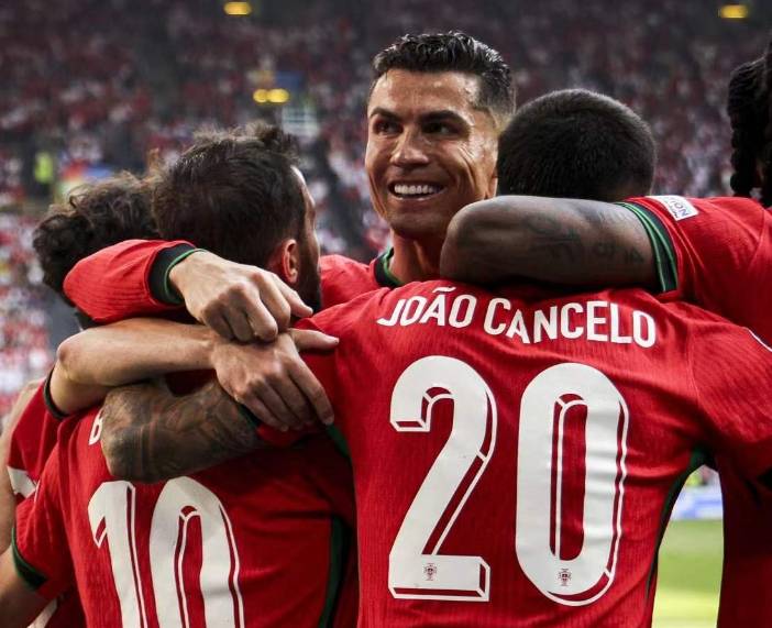 易胜博体育官方网站-葡萄牙队遭遇匈牙利对手,战绩再次受挫-第2张图片-易胜博体育 易胜博体育官方网站-葡萄牙队遭遇匈牙利对手,战绩再次受挫-第2张图片-易胜博体育