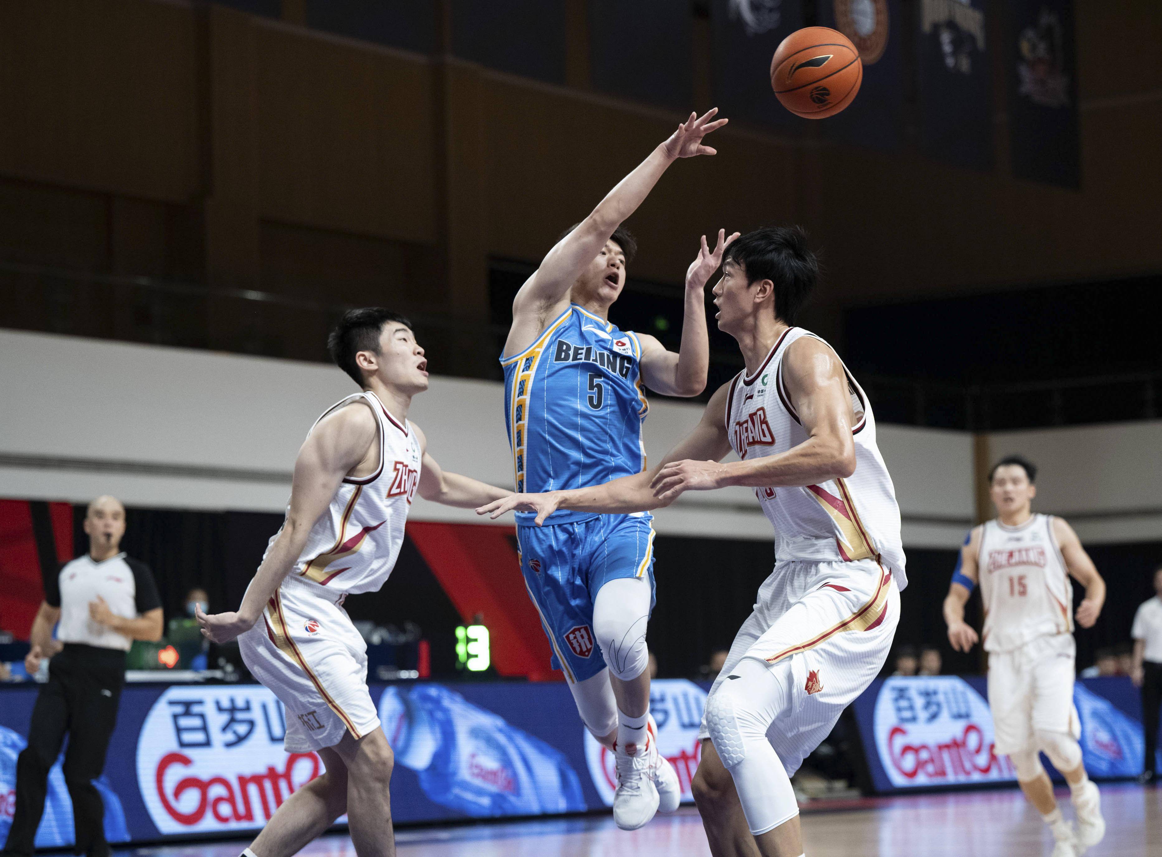 ysbSPORTS-重庆力帆球员集训，全力备战新季比赛挑战-第2张图片-易胜博体育