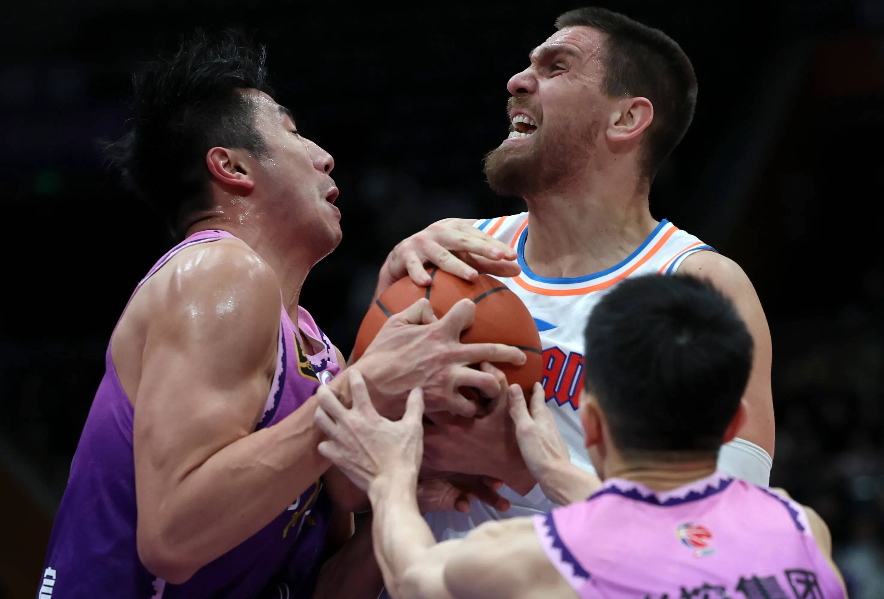 易胜博体育-北京队力克深圳!双外援联袂砍分掀翻对手-第1张图片-易胜博体育 易胜博体育-北京队力克深圳!双外援联袂砍分掀翻对手-第1张图片-易胜博体育