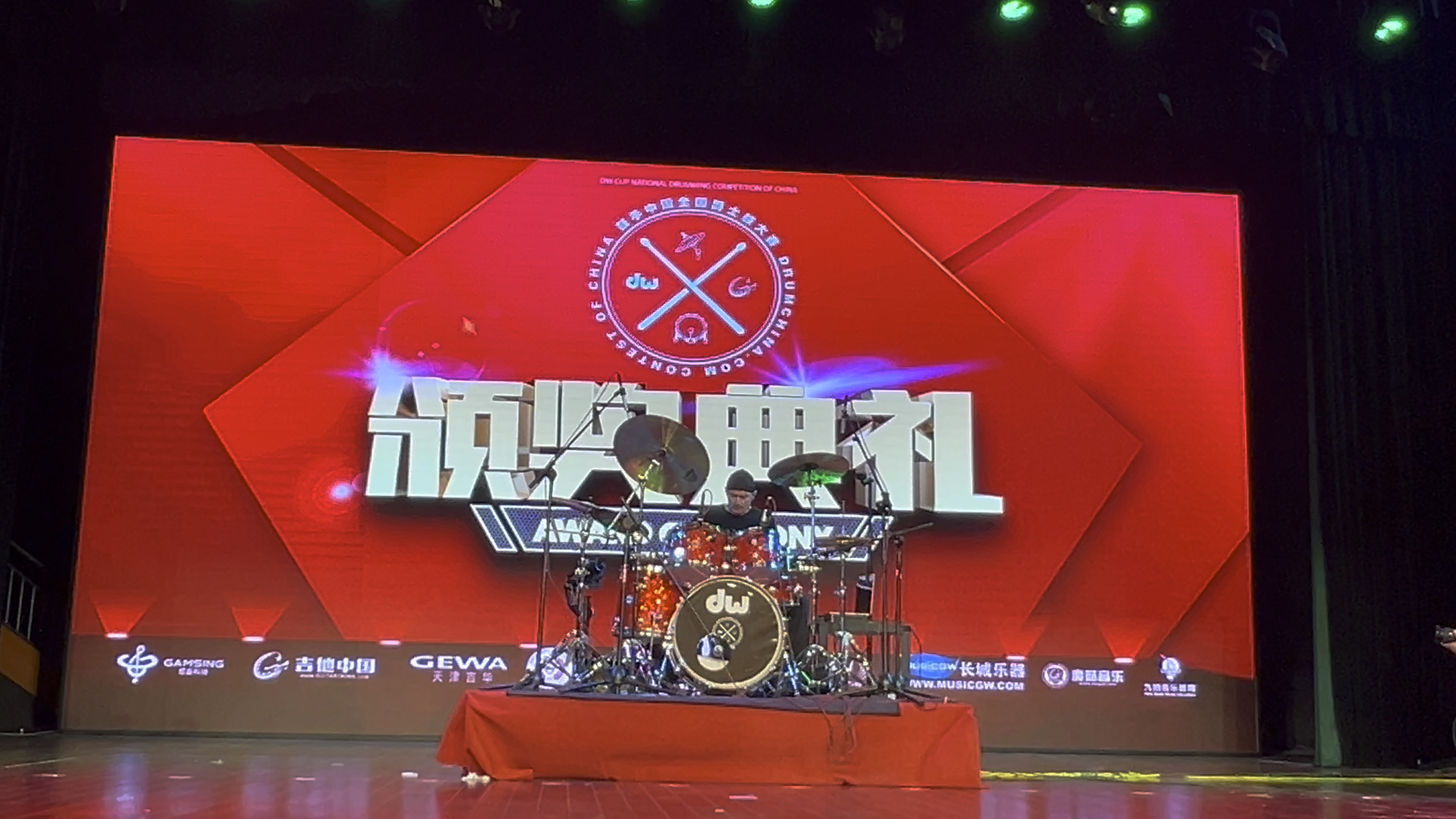 易胜博体育-爵士取得连胜，实力强劲赢得比赛-第1张图片-易胜博体育