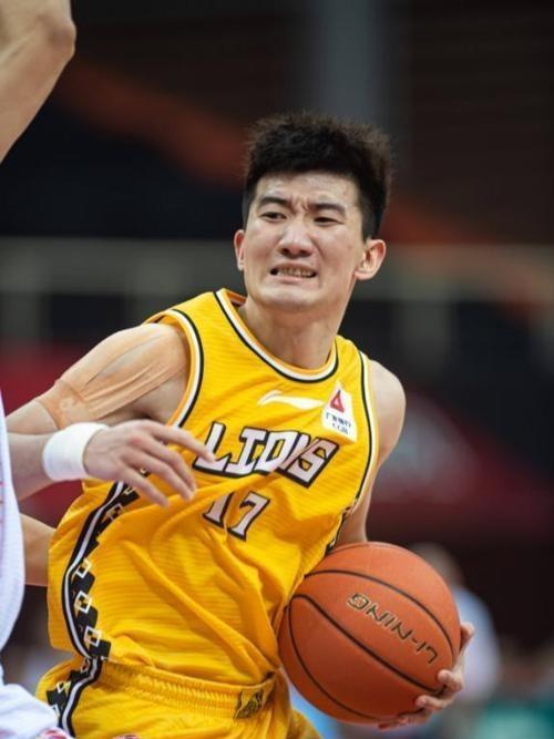 易胜博体育-青海宏润将客场挑战大连实德，实力较量谁能胜出-第1张图片-易胜博体育