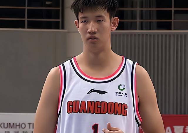 易胜博体育官方网站-亚洲球队新晋球员获赛季最佳新秀称号-第1张图片-易胜博体育