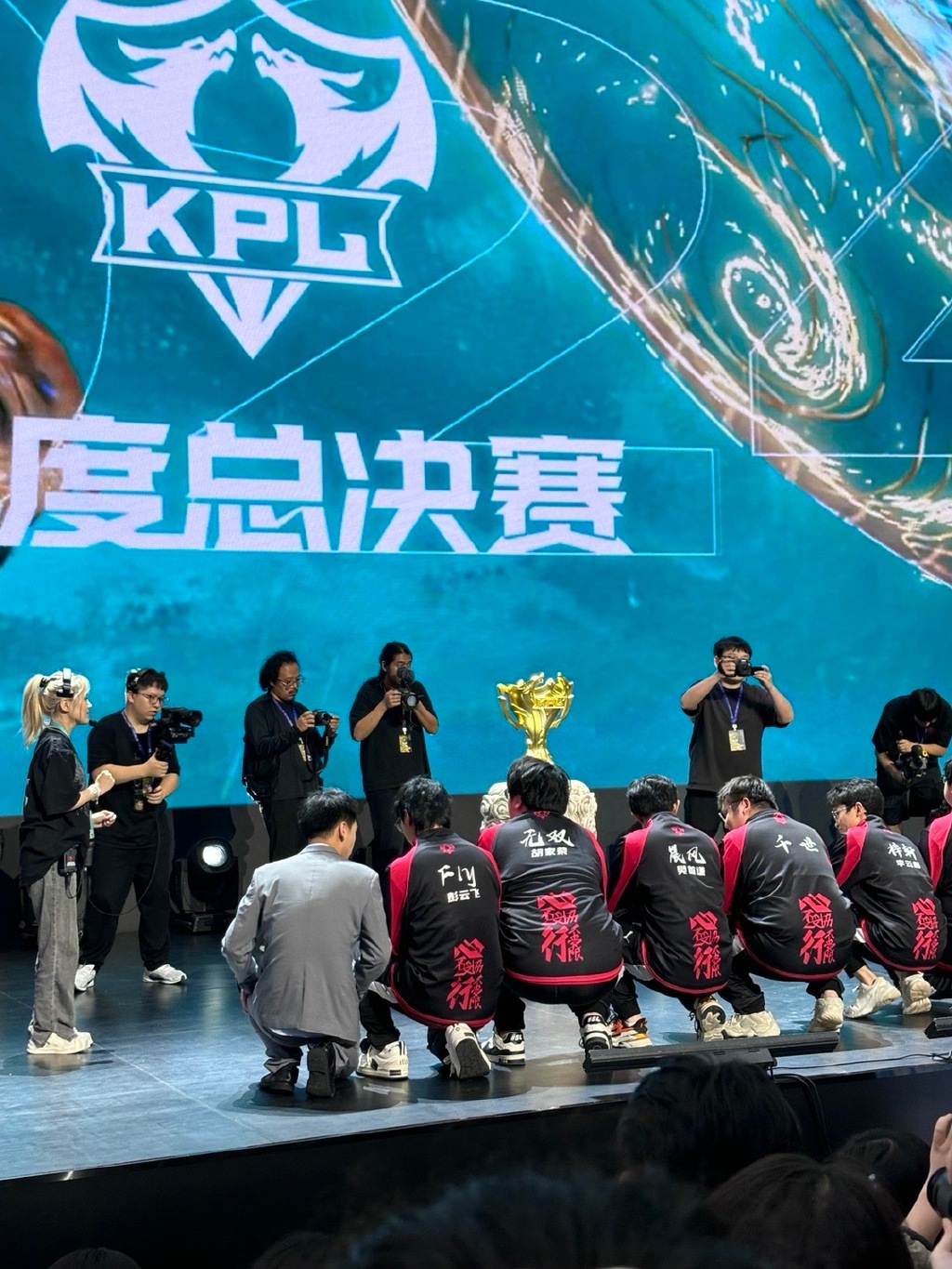 ysbSPORTS-热度十足!竞技场上的脚步声-第2张图片-易胜博体育 ysbSPORTS-热度十足!竞技场上的脚步声-第2张图片-易胜博体育