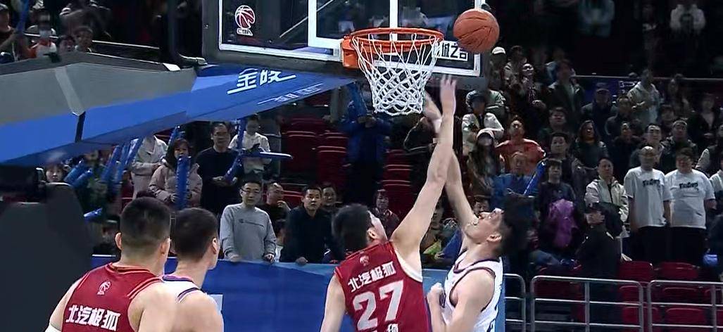 易胜博体育-雷加利斯客场不敌对手,遭受连败压力-第1张图片-易胜博体育 易胜博体育-雷加利斯客场不敌对手,遭受连败压力-第1张图片-易胜博体育