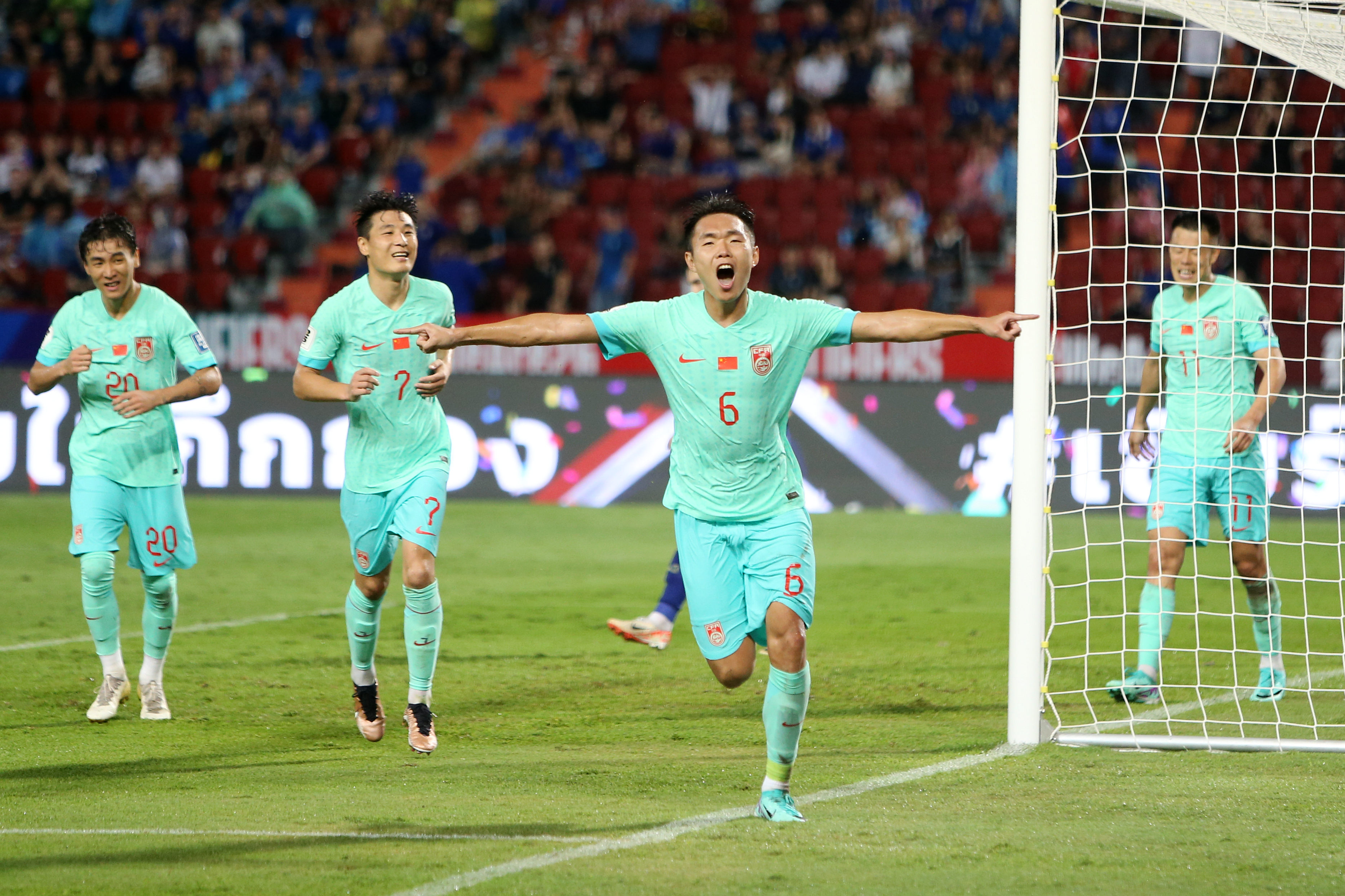 ysbSPORTS-狼队新援展示进攻威力,助球队取得一场胜利-第2张图片-易胜博体育 ysbSPORTS-狼队新援展示进攻威力,助球队取得一场胜利-第2张图片-易胜博体育