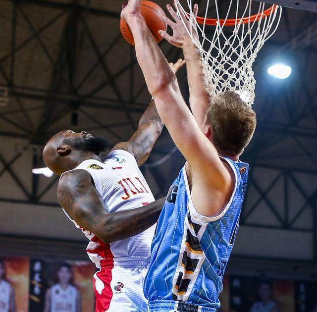 易胜博体育-贝西克塔斯成为黑马，成功突围-第1张图片-易胜博体育