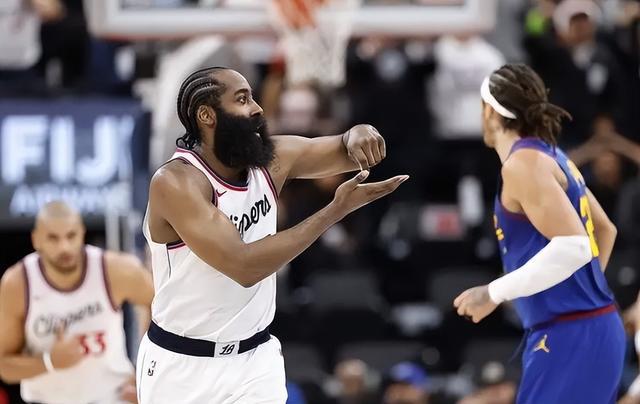 易胜博体育官方网站-快船队夺得季后赛冠军,球迷欢呼雀跃-第1张图片-易胜博体育 易胜博体育官方网站-快船队夺得季后赛冠军,球迷欢呼雀跃-第1张图片-易胜博体育