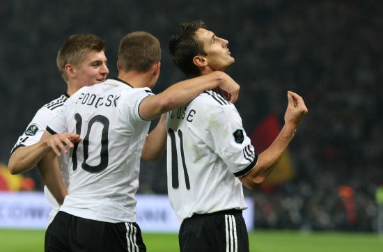 易胜博体育官方网站-埃及队在欧洲杯预选赛中发挥出色-第1张图片-易胜博体育 易胜博体育官方网站-埃及队在欧洲杯预选赛中发挥出色-第1张图片-易胜博体育