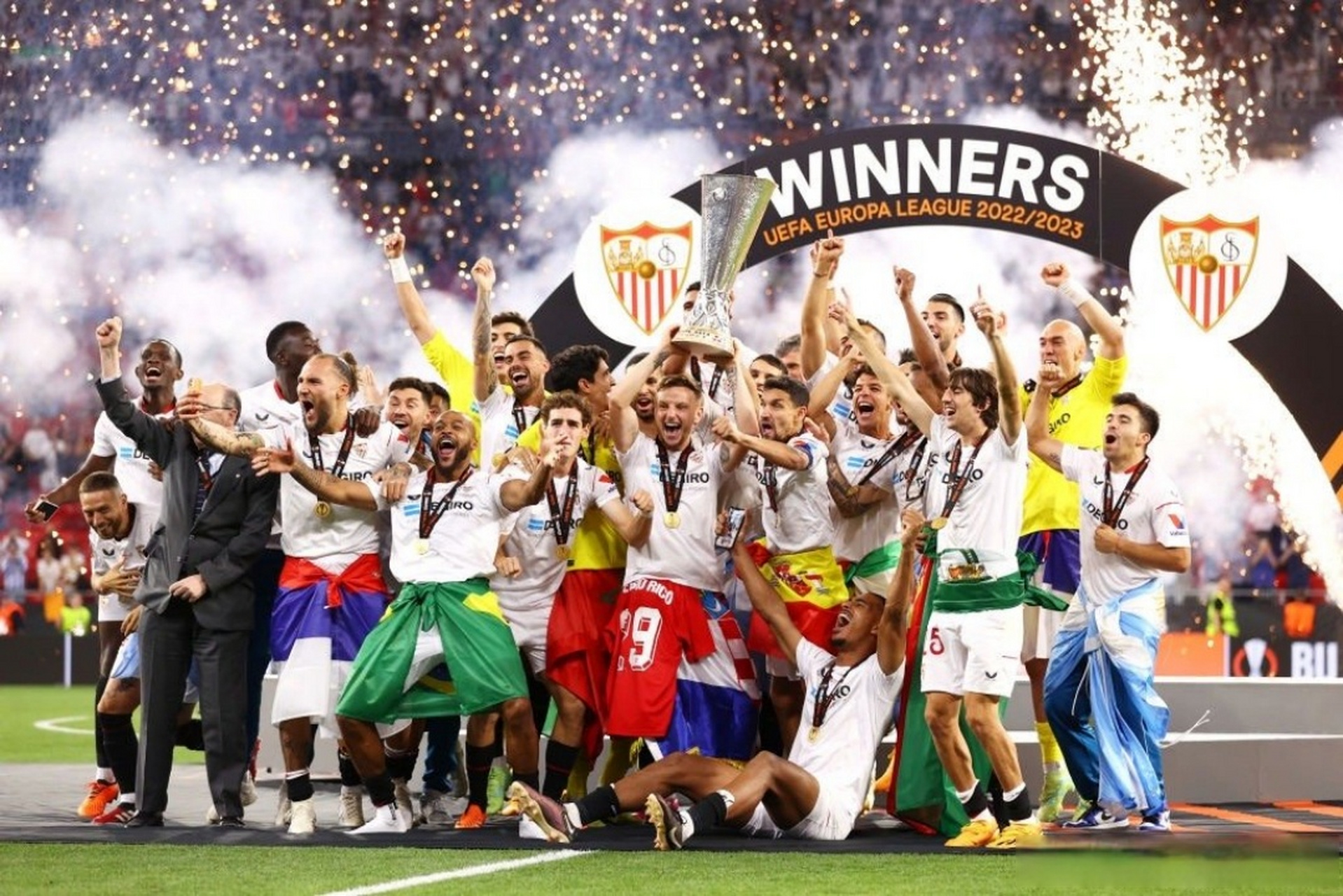 易胜博体育-塞维利亚取得连胜，逼近欧联区-第2张图片-易胜博体育