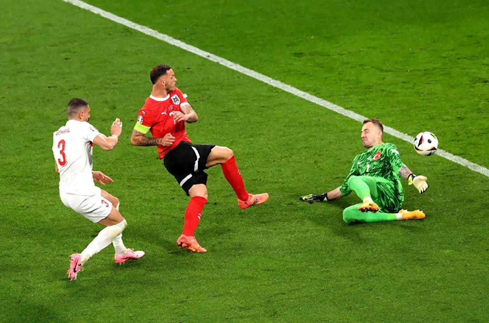 易胜博体育官方网站-欧洲职业比赛巨星荟萃，豪华阵容齐聚-第2张图片-易胜博体育