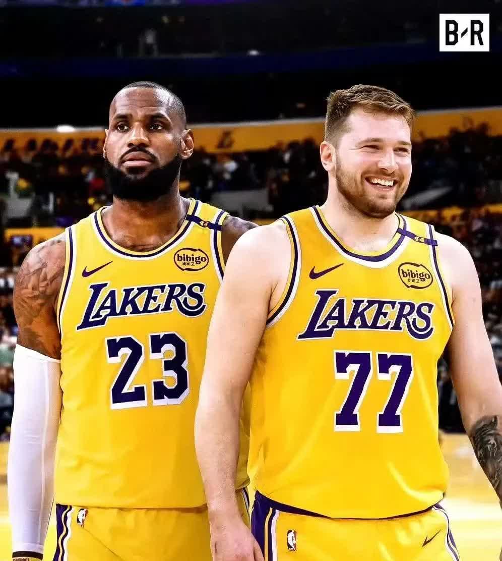 易胜博体育官方网站-湖人艰难取胜,詹姆斯致命封盖完成绝杀伟业-第1张图片-易胜博体育 易胜博体育官方网站-湖人艰难取胜,詹姆斯致命封盖完成绝杀伟业-第1张图片-易胜博体育