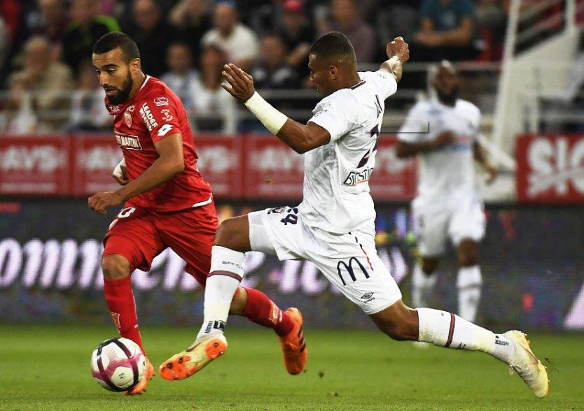 易胜博体育官方网站-索肖主场平局,战绩继续平稳-第2张图片-易胜博体育 易胜博体育官方网站-索肖主场平局,战绩继续平稳-第2张图片-易胜博体育