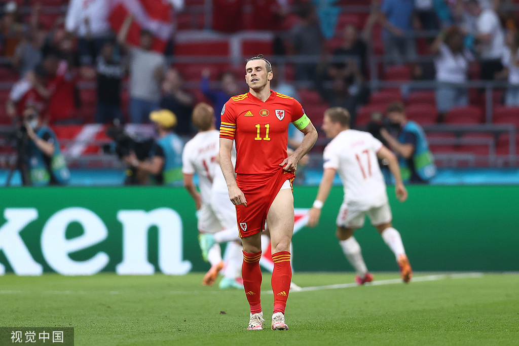 易胜博体育官方网站-阿贾克斯豪取客场胜利，挺进欧洲八强-第2张图片-易胜博体育