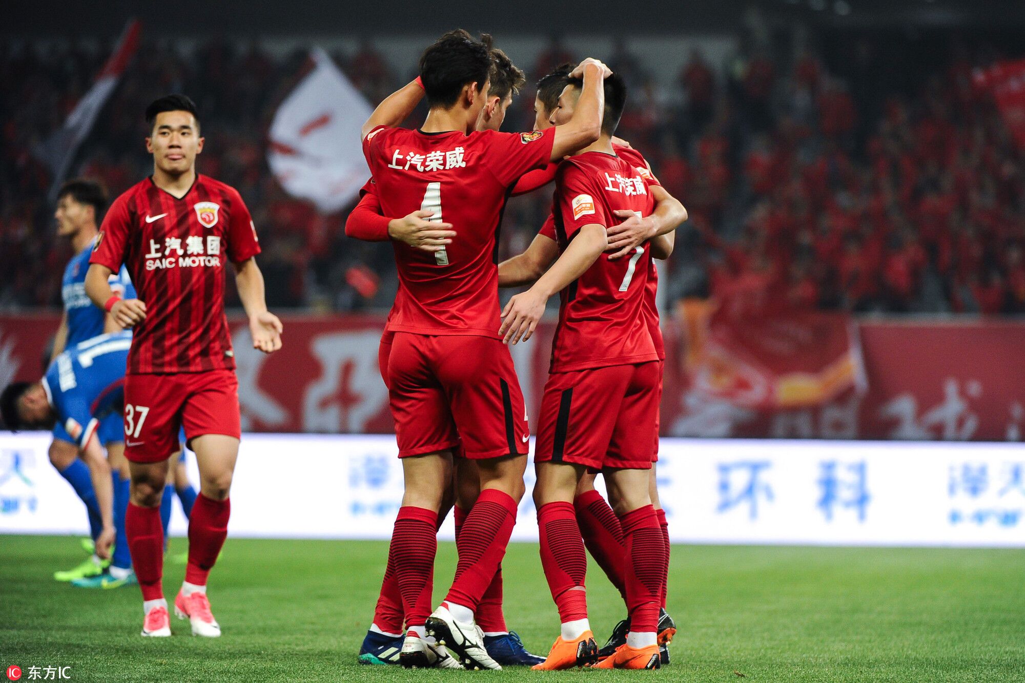 ysbSPORTS-三连胜势不可挡,球队士气高涨-第1张图片-易胜博体育 ysbSPORTS-三连胜势不可挡,球队士气高涨-第1张图片-易胜博体育