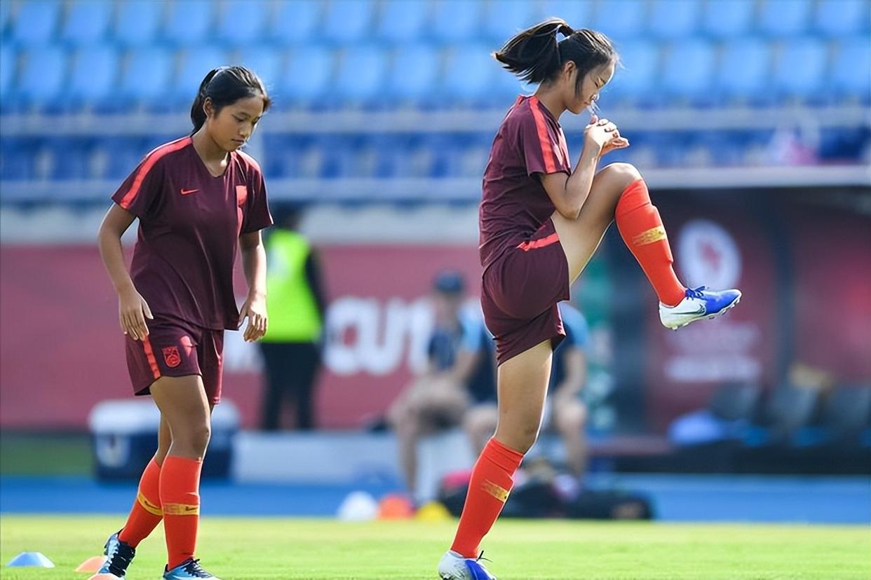 易胜博体育-无畏女足队员奋勇顽强,力挫对手-第2张图片-易胜博体育 易胜博体育-无畏女足队员奋勇顽强,力挫对手-第2张图片-易胜博体育