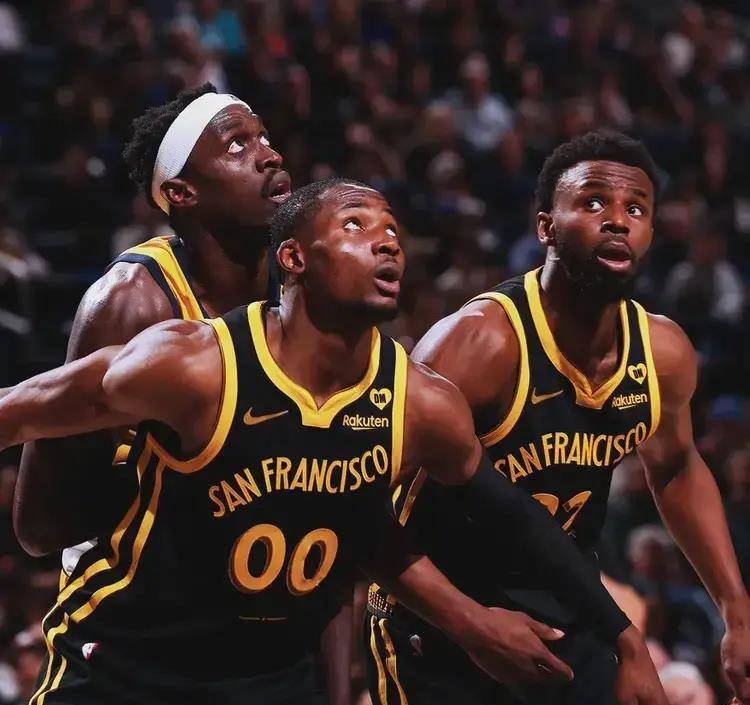 易胜博体育-压力瞬间加大!球员备战氛围浓厚-第1张图片-易胜博体育 易胜博体育-压力瞬间加大!球员备战氛围浓厚-第1张图片-易胜博体育