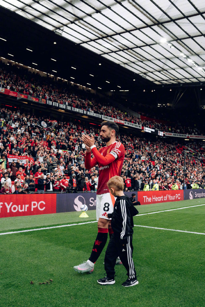 易胜博体育-曼联弃将在西甲转战,球迷遗憾不已-第2张图片-易胜博体育 易胜博体育-曼联弃将在西甲转战,球迷遗憾不已-第2张图片-易胜博体育