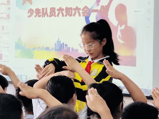 ysbSPORTS-足球队训练力量提升，专业团队辅导示范-第1张图片-易胜博体育